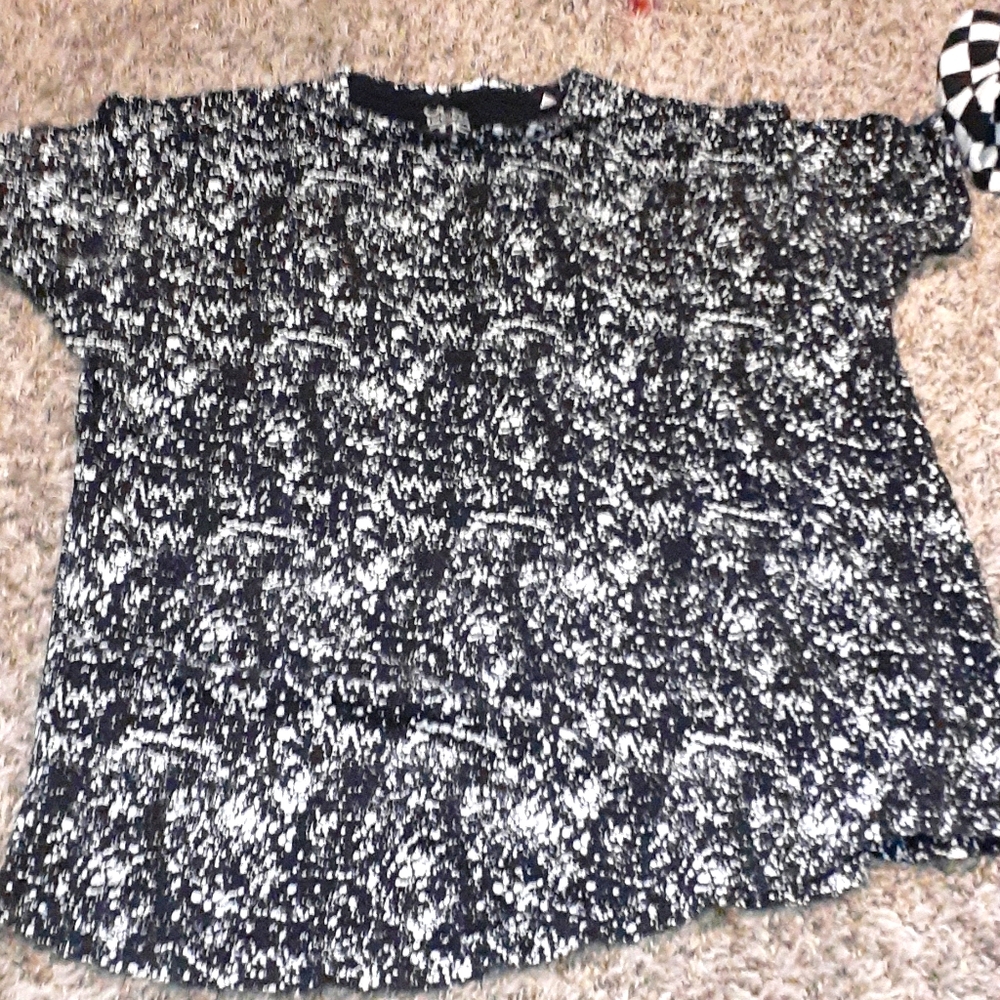 Black and white T-shirts